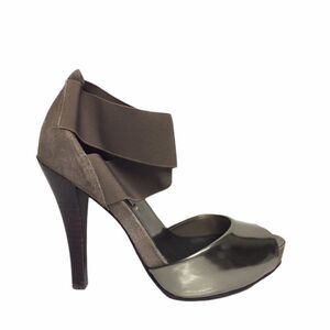 BCBGMAXAZRIA Metallic Peep Toe Platform Sandals Pumps Heels Shoes 7